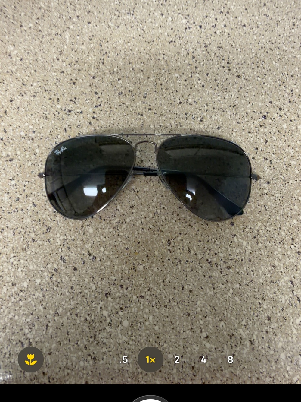 Ray-Ban Aviator Sunglasses with Dark Gray Lenses